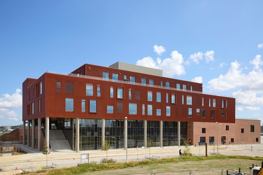 Børne og ungeuniverset i Aalborg får facader fra Fjelsø