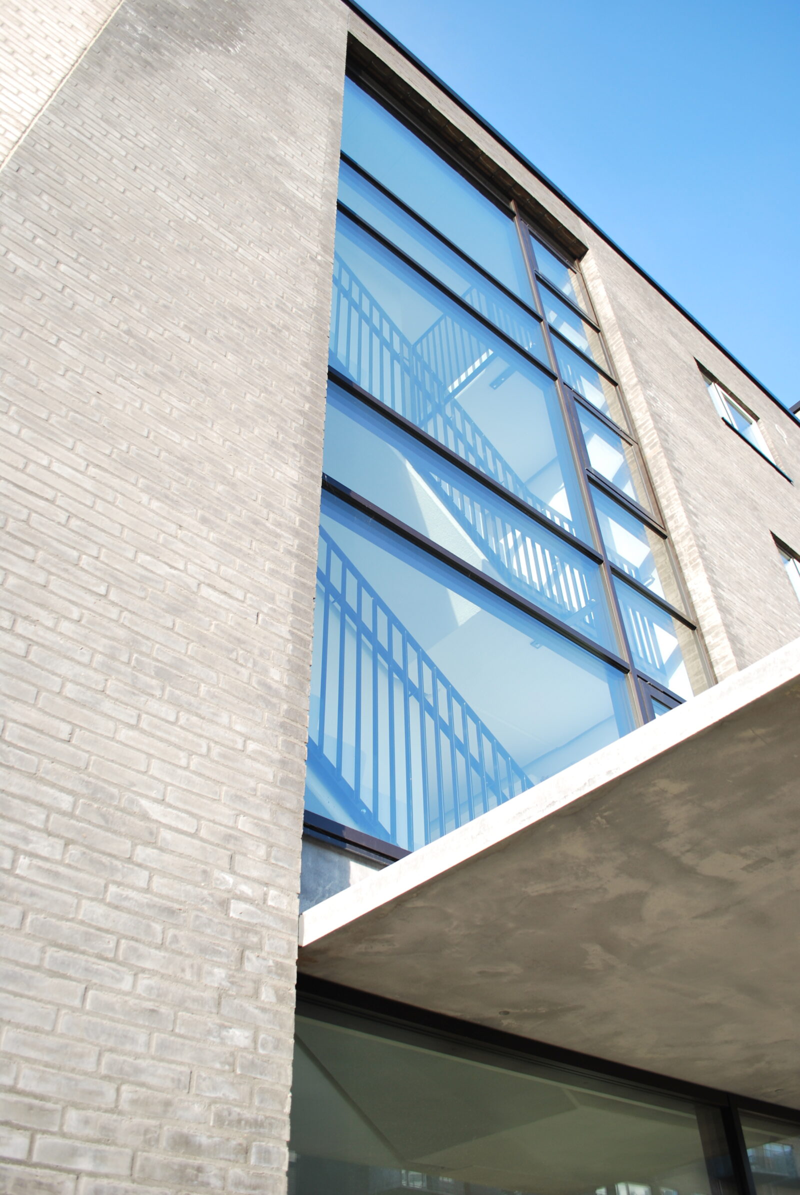 Hirsehaven opgangspartier i glas-alu fra Fjelsø