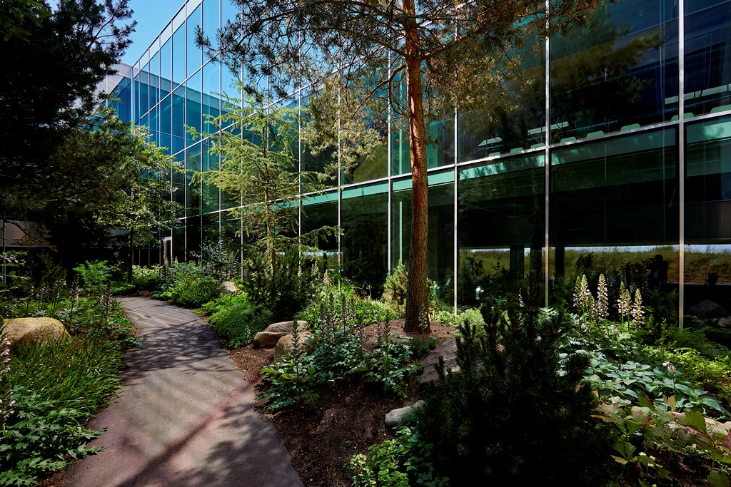 Glas- og alufacader fra Fjelsø til Rains' nye domicil i Aarhus.
