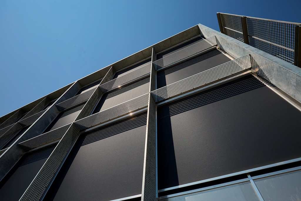 Rains i Aarhus har glas- og alufacader samt døre og vinduer fra Fjelsø.