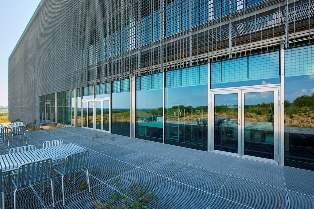 Rains i Aarhus har glas- og alufacader samt døre og vinduer fra Fjelsø.