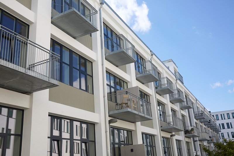 Fjelsø leverer shedlys, facadepartier og altaner til Strandvejen 14 i Aalborg – 65 Svanemærkede boliger klar i 2024.