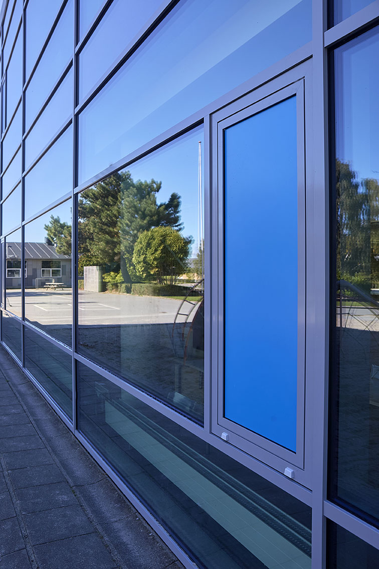 Nørre Aaby skole med emalitopluk fra Fjelsø