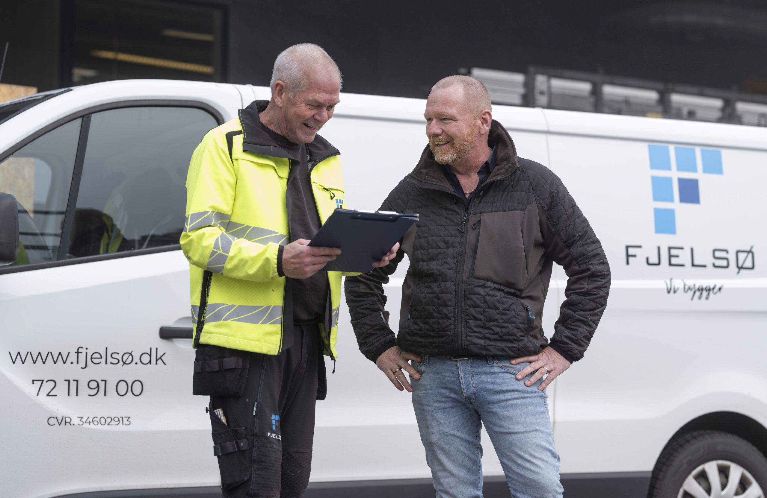 Fjelsø servicerer alufacader, døre og vinduer i erhvervsbyggeri.